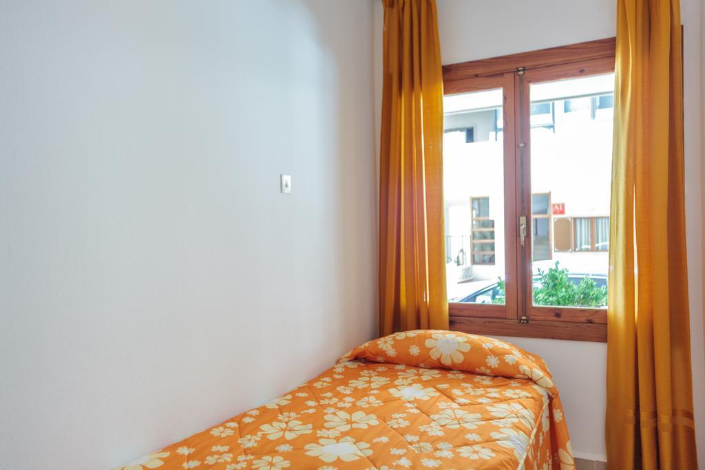 Apartamentos Obrador 콜로니아 산트 호르디 객실 사진