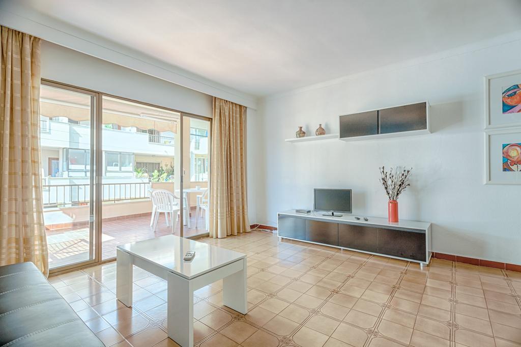 Apartamentos Obrador 콜로니아 산트 호르디 객실 사진